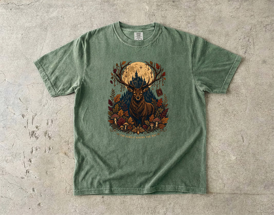 The Forest Knows the Way Romantasy Reader T-Shirt