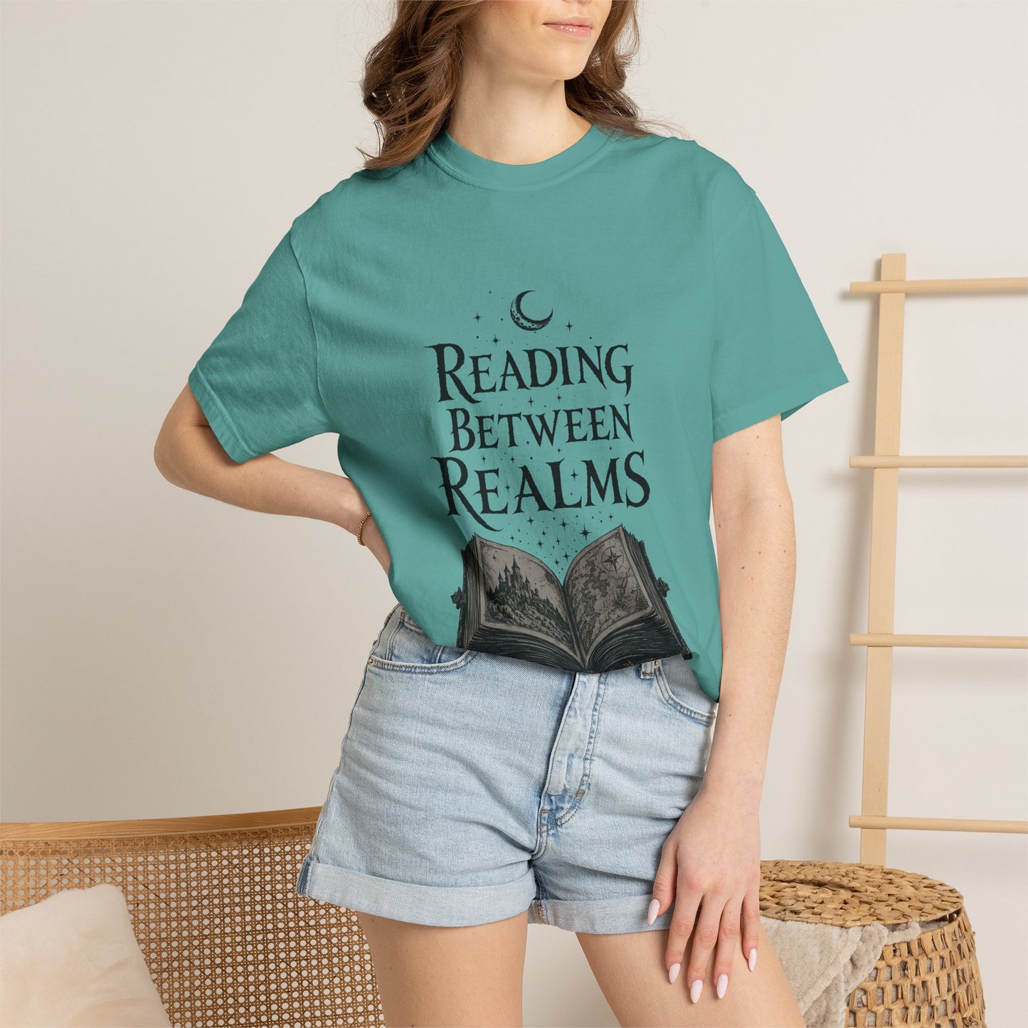 Reading Between Realms Romantasy Reader T-Shirt