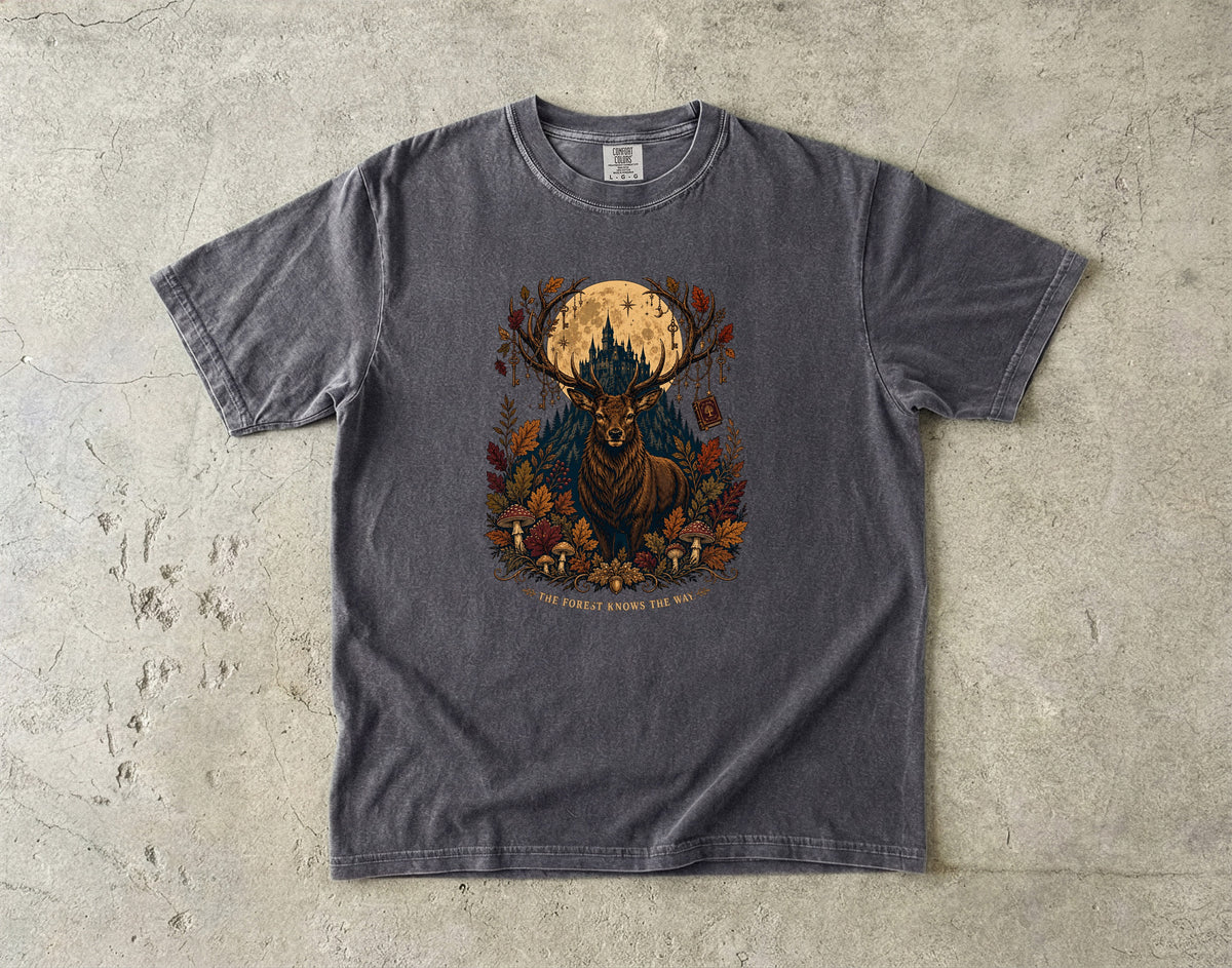 The Forest Knows the Way Romantasy Reader T-Shirt