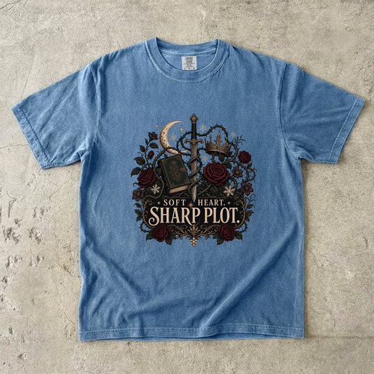 Soft Heart, Sharp Plot Romantasy Reader T-Shirt