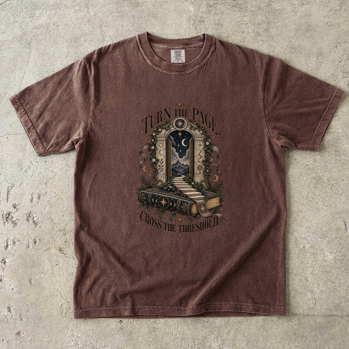 Turn the Page, Cross the Threshold Romantasy Reader T-Shirt