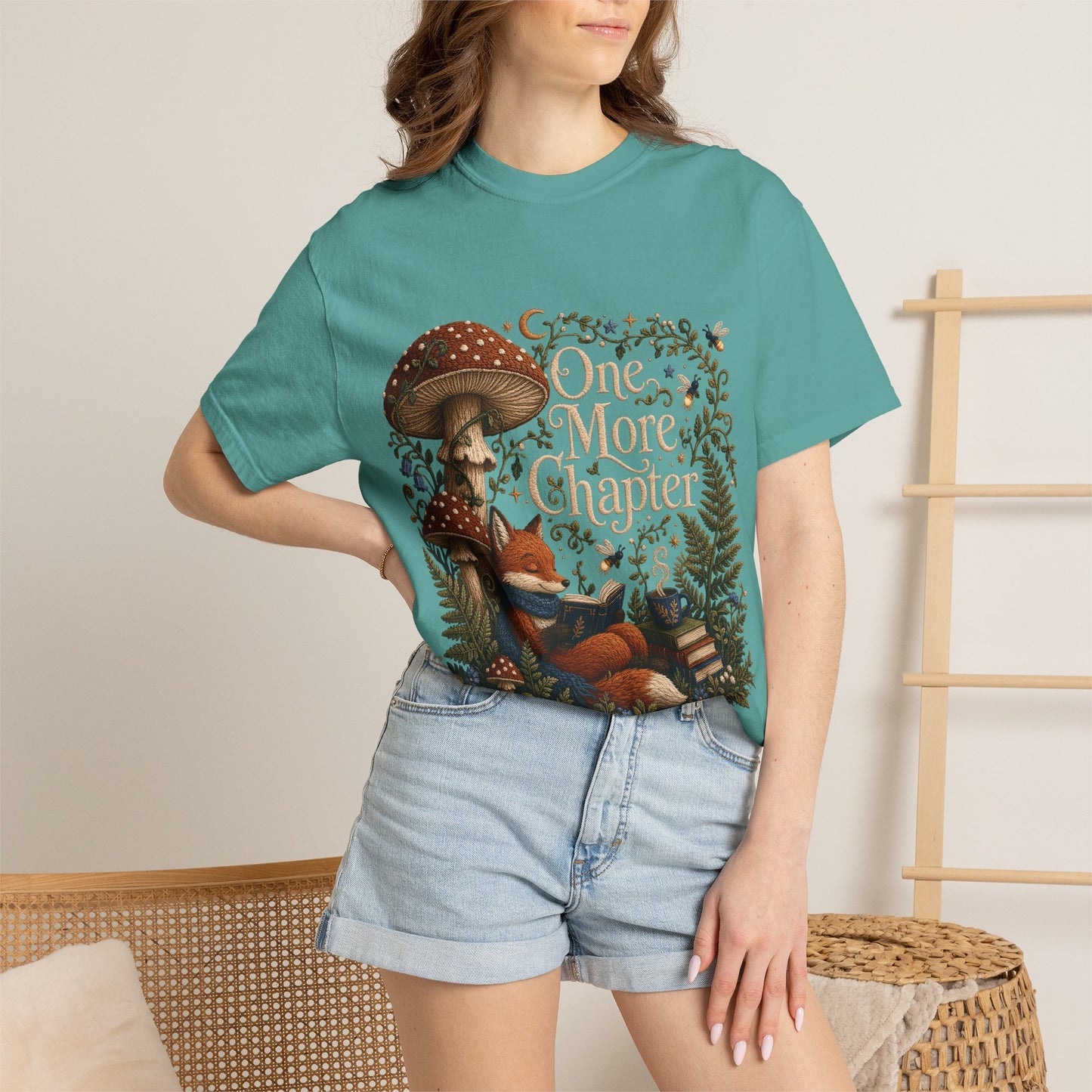 Foxy Chapter Romantasy Reader T-Shirt
