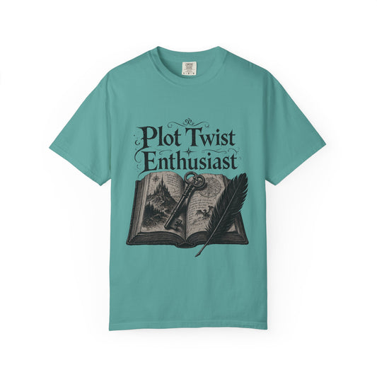 Plot Twist Enthusiast Romantasy Reader T-Shirt